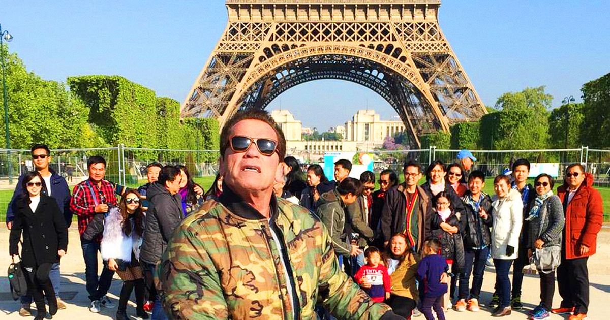 Read more about the article 13 zabawnych zdjęć, w których celebryci stali się mistrzami drugiego planu